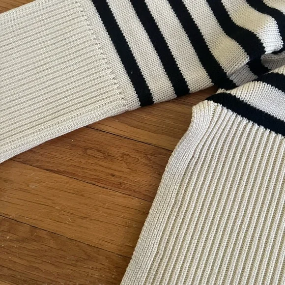 TOTEME Striped Wool and Cotton Turtleneck Sweater Size Small NWOT